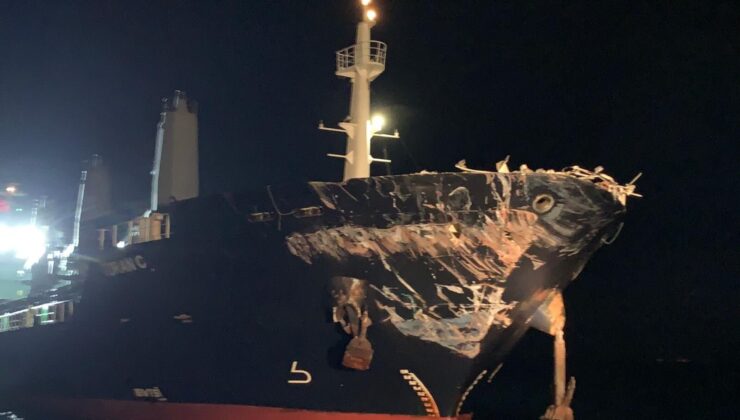 İstanbul Boğazı’nda flaş anlar! İki gemi kafa kafaya…