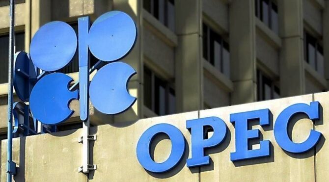 OPEC+, ‘günlük 2 milyon varil azaltma kararını’ sürdürecek